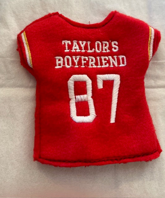 87 Taylor's Boyfriend elf sweater image 0